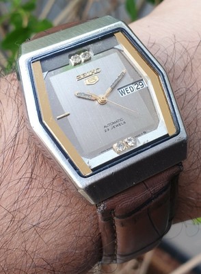 Seiko 5 23 sales jewels automatic Seiko 5 23 sales jewels automatic