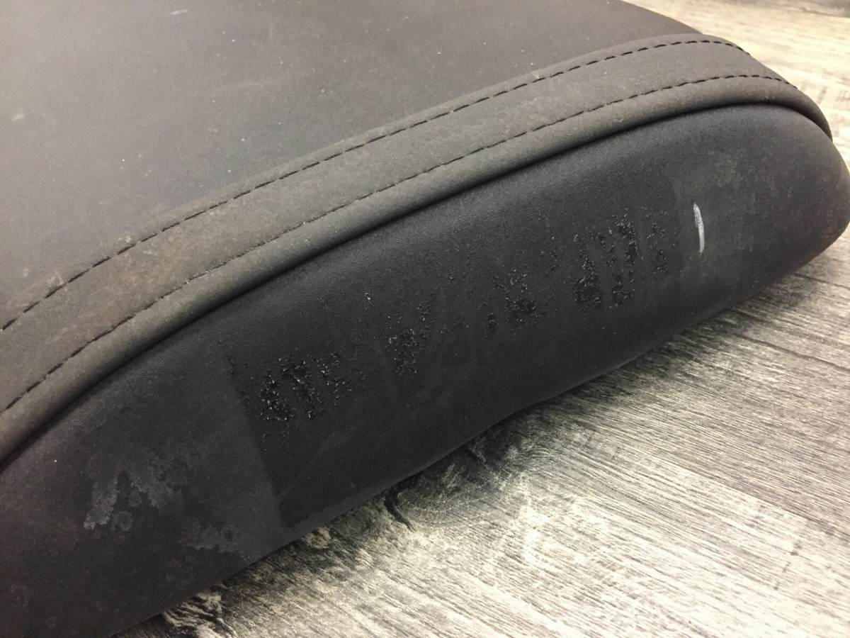 Kawasaki 1993-1995 ZX7 ZX750 Ninja Rear Passenger Pillion