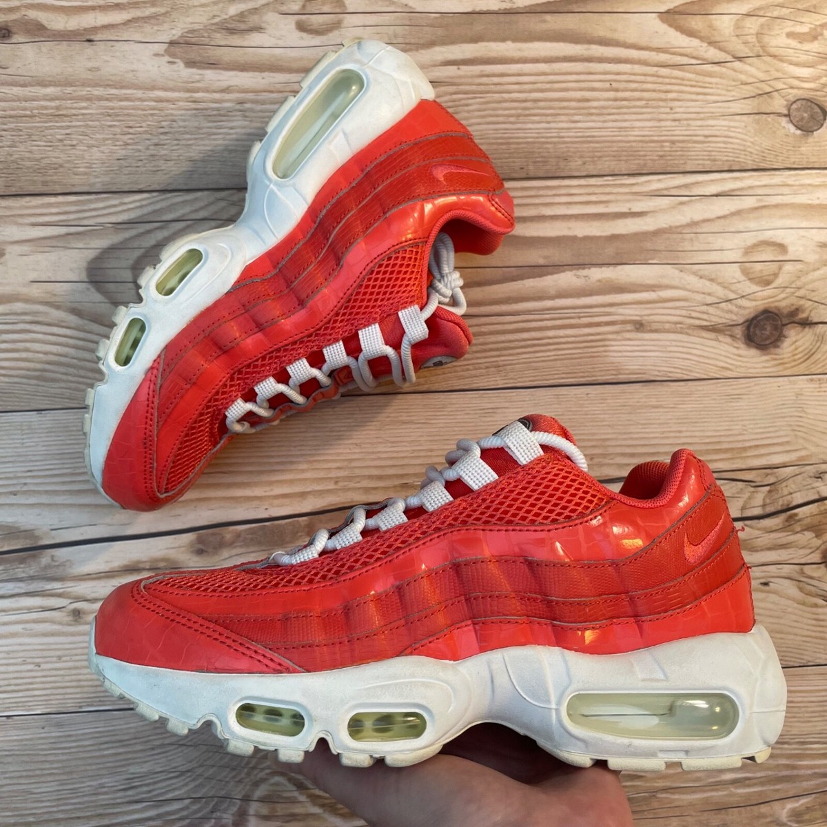 coral air max 95
