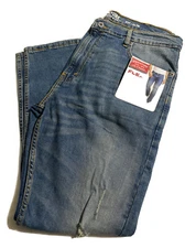 Signature by Levi Strauss & Co. Gold Label Signature by Levi Strauss & Co Size38