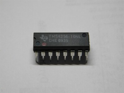 2 Texas Instruments TMS4256-10NL 262,144-Bit Dynamic Random Access Memory ICs