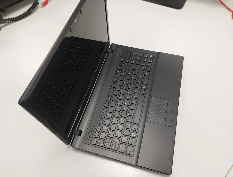 Novatech W76k Notebook 15.6" 250GB HDD 2GB RAM AMD 64 ATHLON X2 Laptop W76k - Image 3 of 4