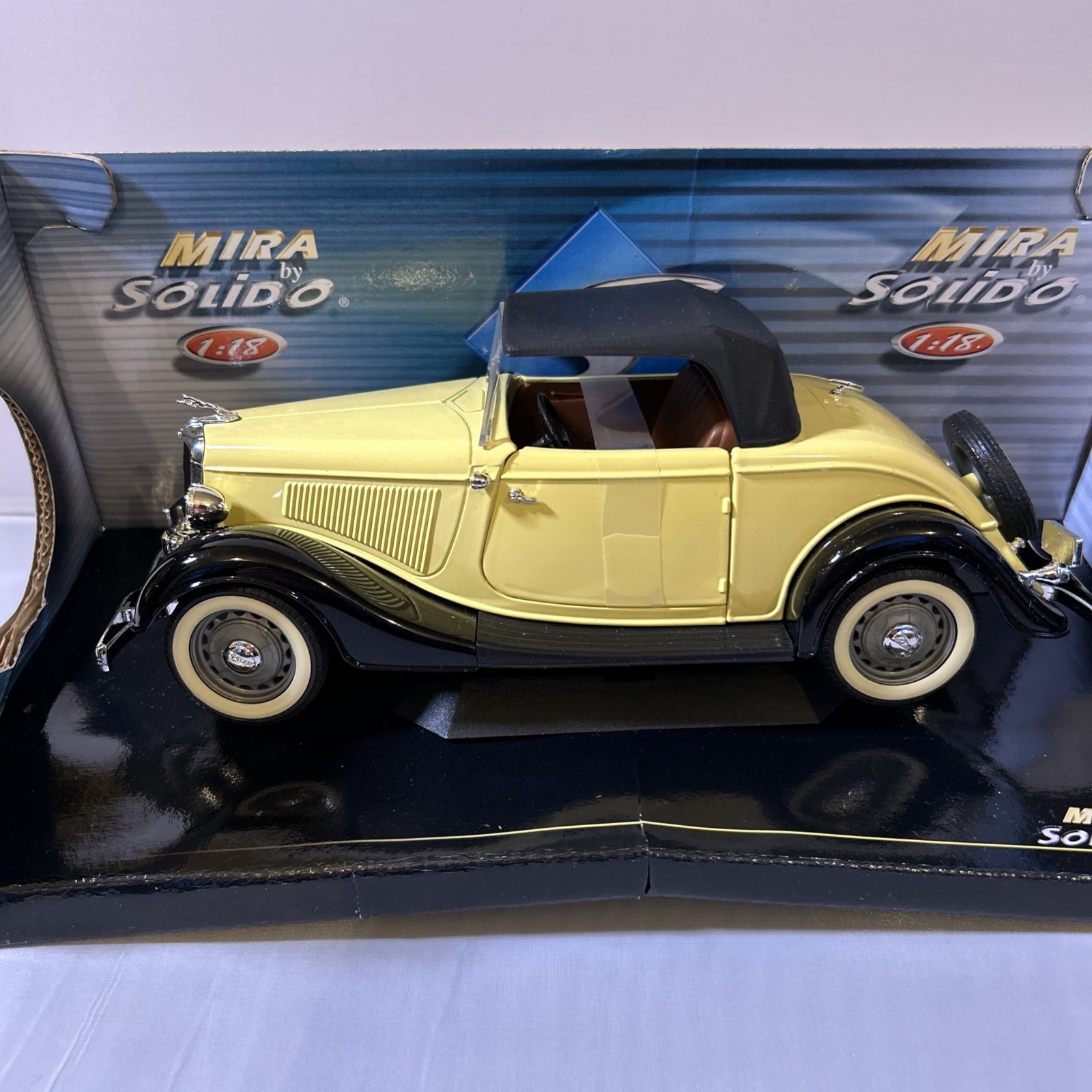 Solido 8008, Ford V8 1934 Roadster - Free Price Guide & Review