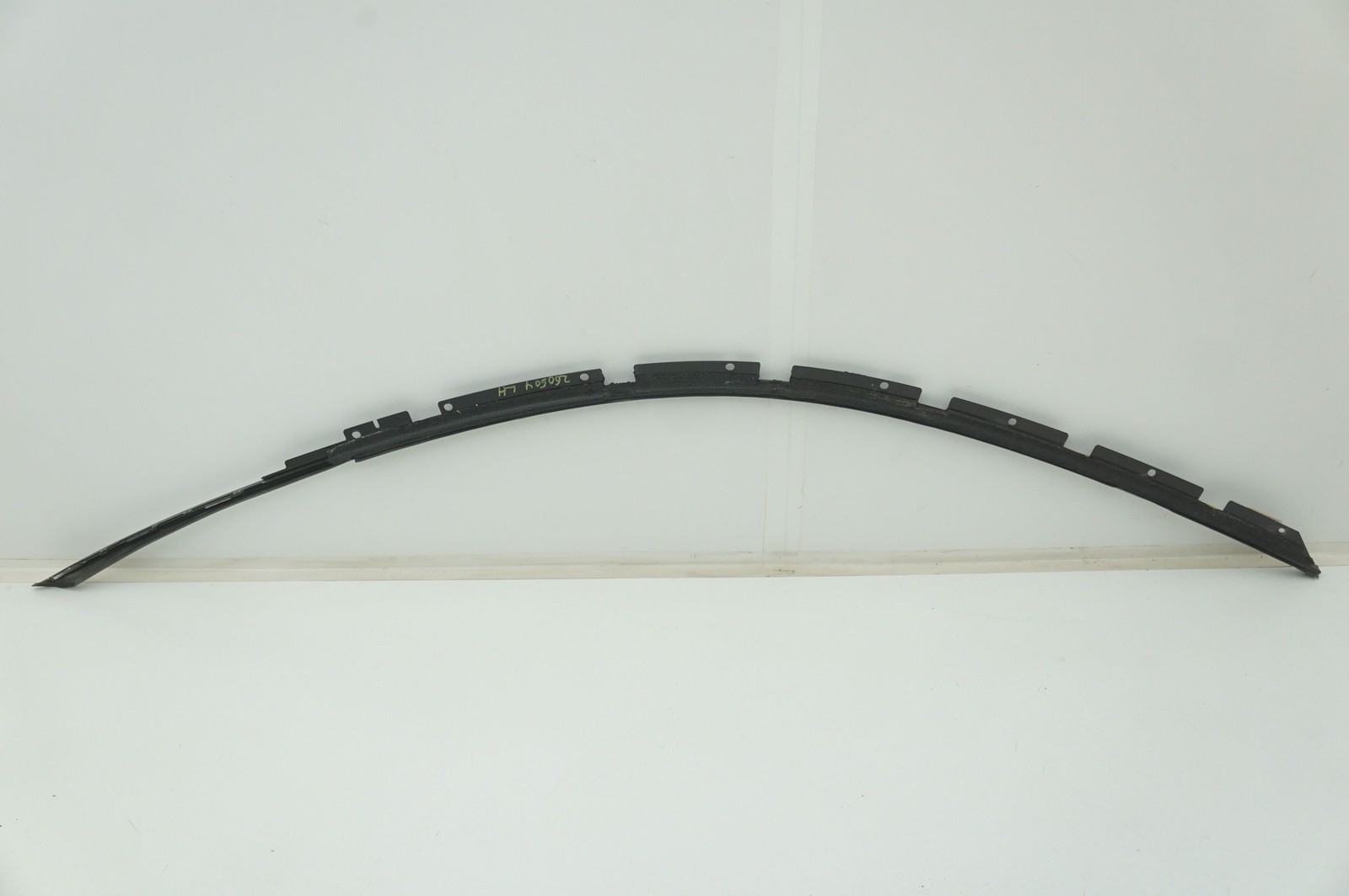McLaren GT 2022 left Trim molding P/N 22AC904GP