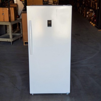 INSIGNIA Convertible Upright Freezer Energy Star 13.8 Cu. Ft. 28''wx30''dx62''t NS-