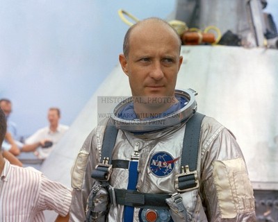ASTRONAUT TOM STAFFORD ONBOARD RETRIEVER GULF OF MEXICO 1965 8X10 PHOTO