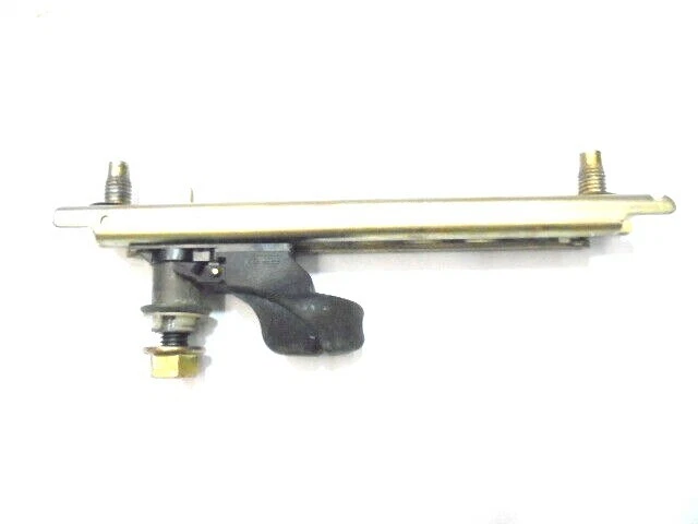 Ajuste de altura del cinturón de seguridad delantero Mercury Grand Marquis 1992-1994 - conductor Foto 4 de 4