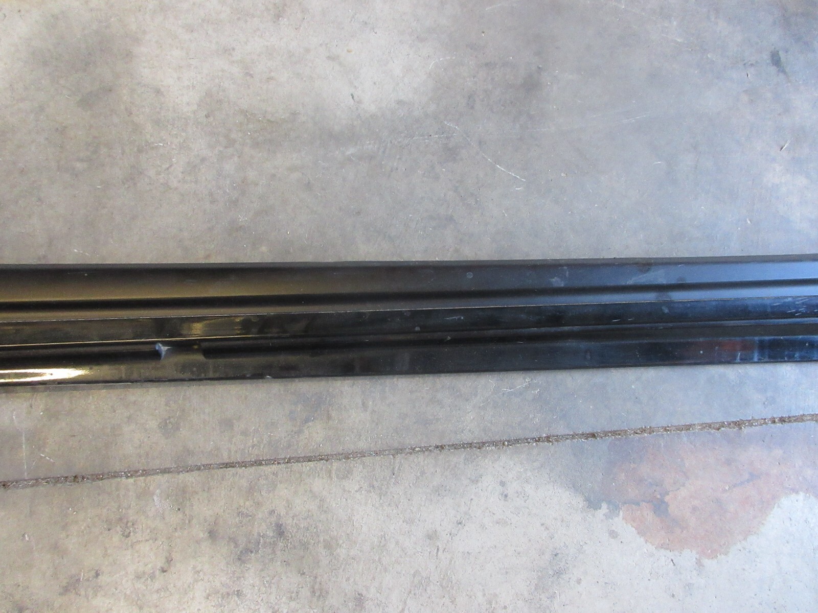 14-17 2017 Maserati Ghibli 6700288140 LEFT ROCKER PANEL SIDE SKIRT BLACK