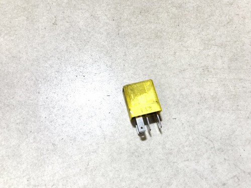 Opel Zafira 2003 Relay module 24433728, 70222 #1118714-44