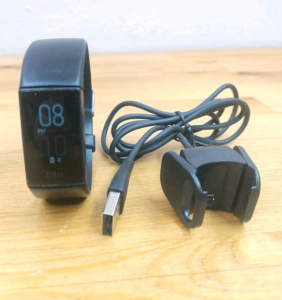 Fitbit Charge 4 Advanced Fitness Tracker Charger GPS Heart Rate Monitor Black-image