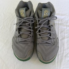 Preços baixos em Nike Kyrie 4 City Guardians | eBay