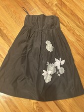 WOMENS GAP STRAPLESS DARK GREY WITH FLOWERS DRESS SIZE 6
