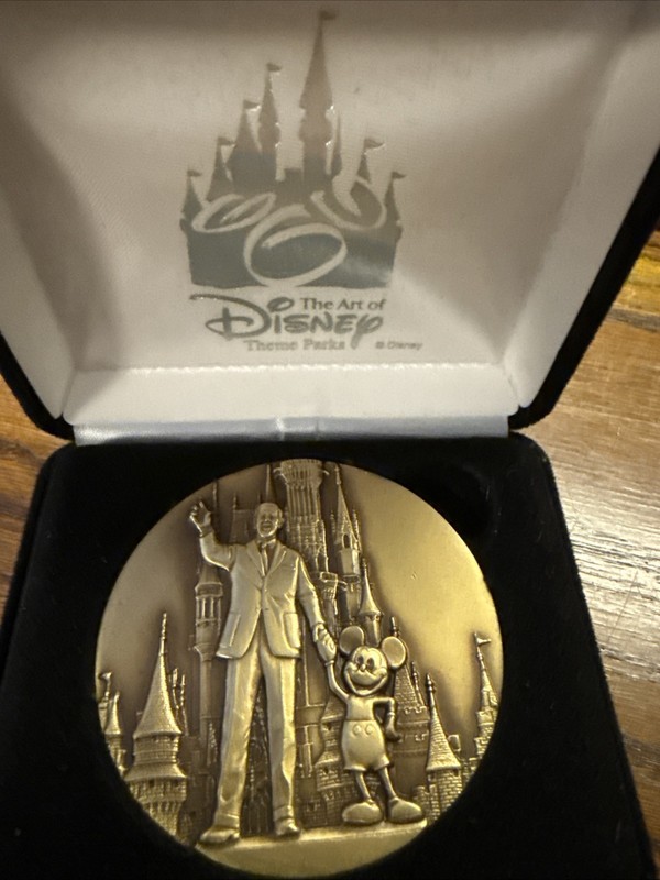 Walt Disney & Mickey Mouse Partners Statue Solid Bronze Medallion LE of 5000