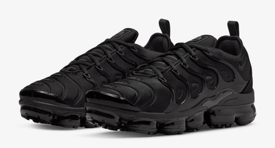 Nike Air Vapormax Plus Triple Black 924453-004 Men display picture 1