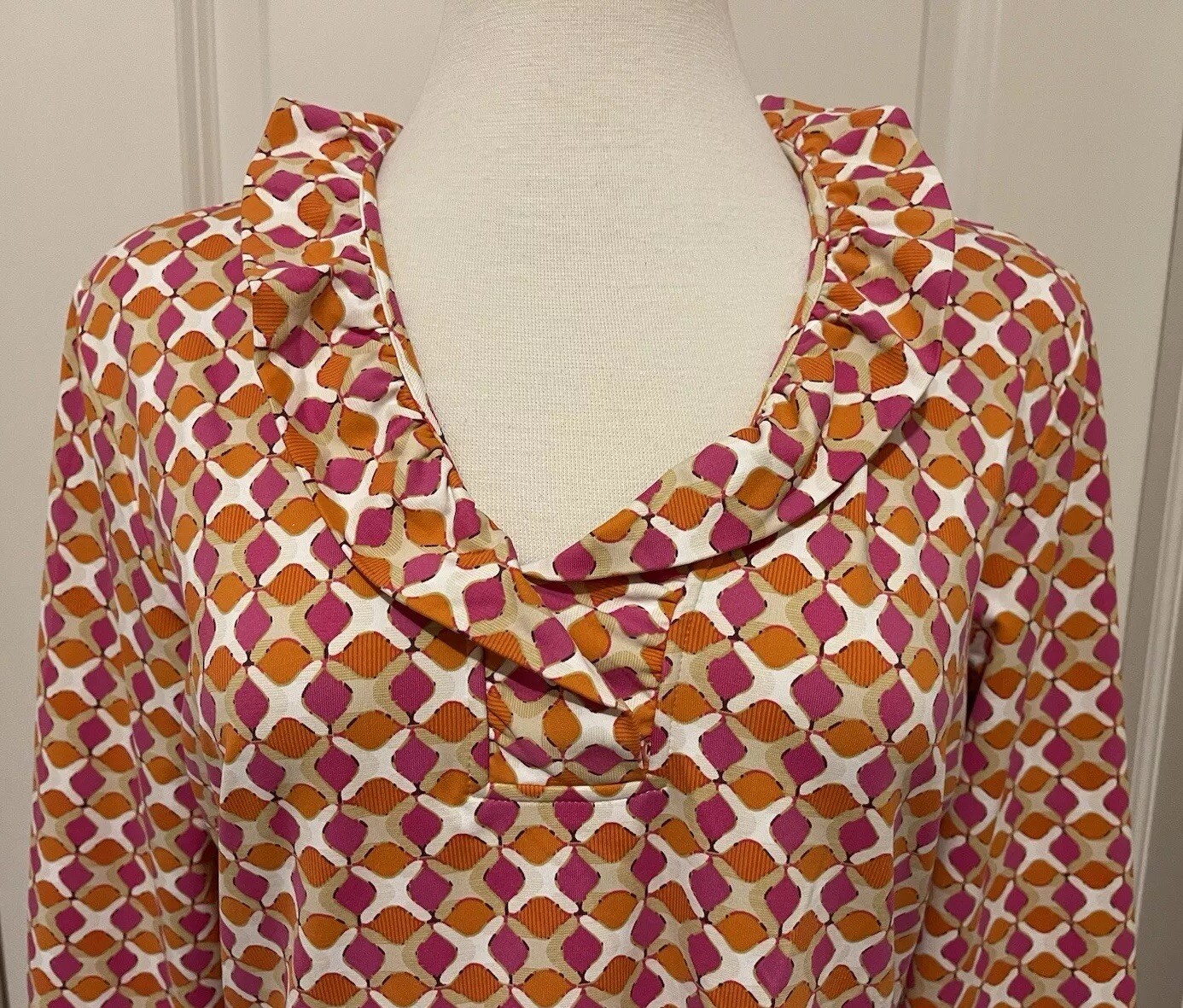 J McLaughlin Multi Color Printed  3/4 Sleeves Top… - image 2