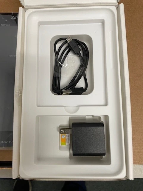 NEW - Opened - ASUS MEMO Pad 7 LTE 7" Android Tablet - Image 2 of 4