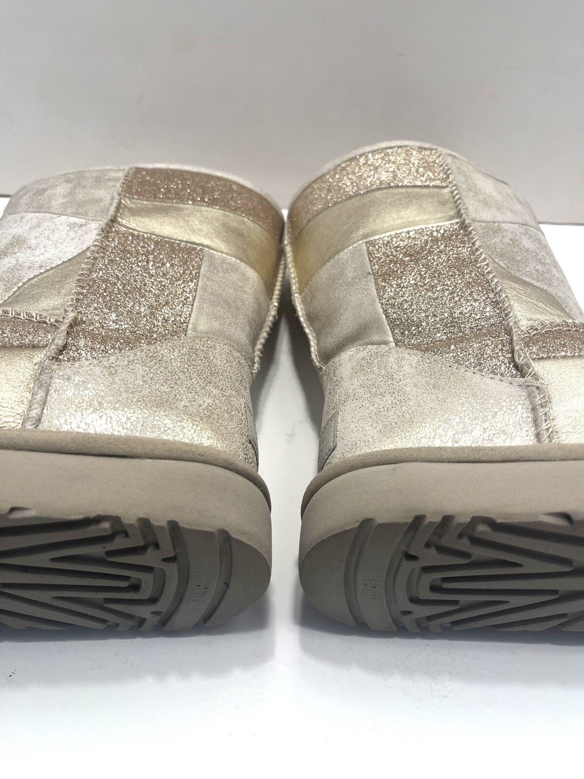 Rare UGG Classic Gold Glitter Patchwork Pull On S… - image 12