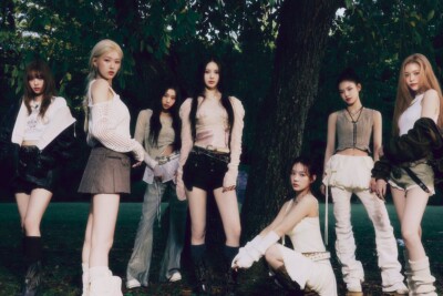 K-POP・アジア FIRST MINI ALBUM 'ALOHARA' Ariaz 'Grand Opera' 1st Mini Album CD+Booklet+2p PhotoCard+