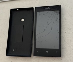 Nokia  Lumia 520 - 8GB - Schwarz (Ohne Simlock) Händler Teilespender Platine Ok