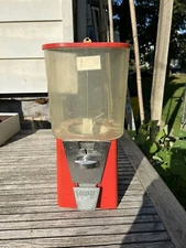 10 Cent Vintage Oak Plastic Globe Gumball Candy Nut Vending Machine w/Key