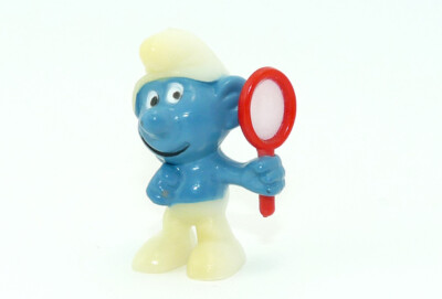 Strawberry Vanity Smurf with matching strawberry mirror ''Ü egg rarity''