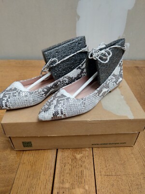 Paar flache Schuhe Ballerinas Damen unisa Gr. 38