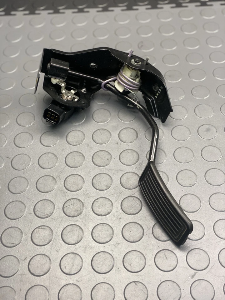 Acelerador pedal acelerador gasolina SCION TC 2005-2010 OEM Foto 2 de 4