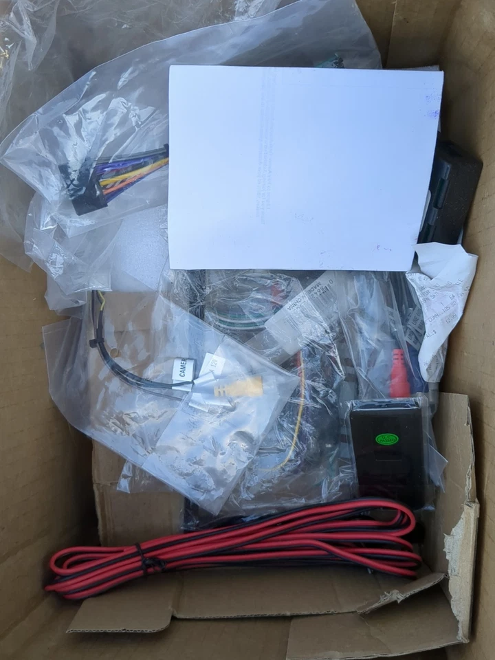 Jensen CAR1000 Media Receiver w/10” Screen & RAZOR RZR1-2500D POWER ACOUSTIC - Image 2 of 4