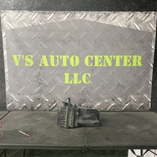 2014 - 2019 Ford Fiesta Air Box Air Cleaner 1.6L w/o Turbo AT OEM