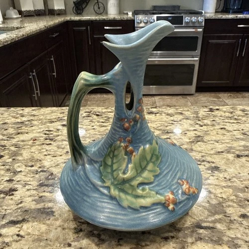 Roseville Bleeding Heart Blue 1940 Vintage Art Pottery Ceramic 6”T