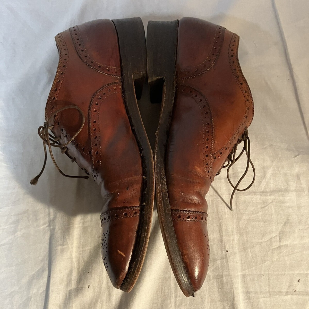 ALDEN 911 Medallion Tip Balmoral Oxfords ~Burnished Tan