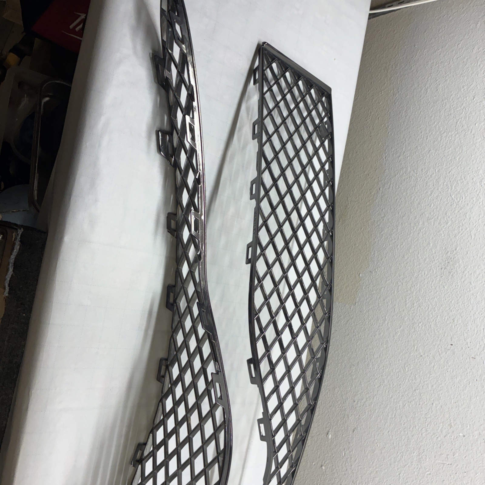 2016-17 Bentley Continental Gt Front Bumper Grille.
