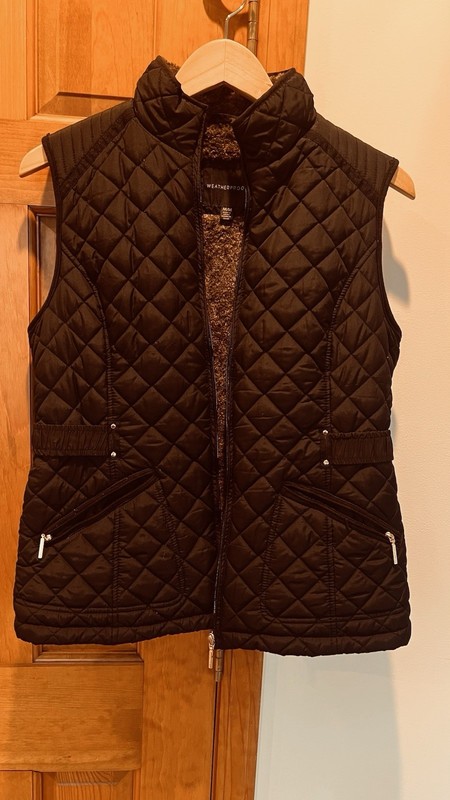 Weatherproof Quilted Vest Women's Size M Black Faux Fur Lined Pockets