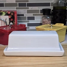 Mainstays Ceramic Butter Dish with Lid Rectangular Covered Tray Butter Keeper