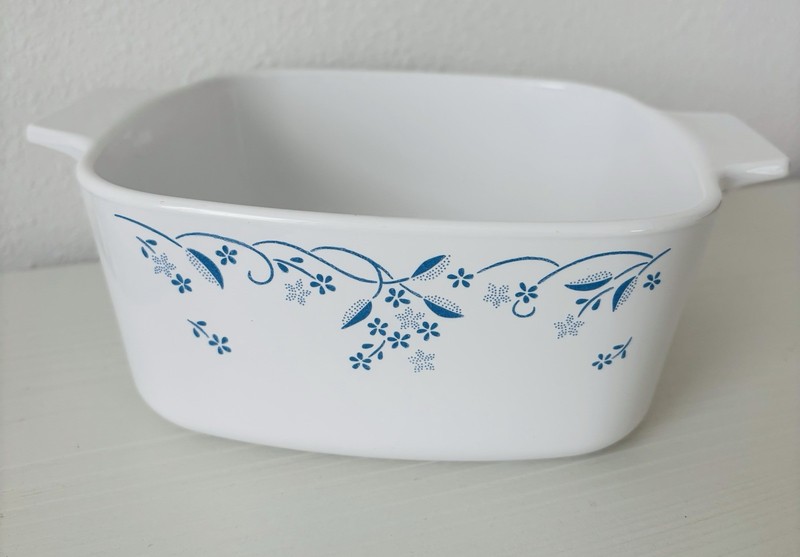 Vintage Corning Ware Provincial Blue A-1.5 Liter Baking/Casserole Dish U.S.A.