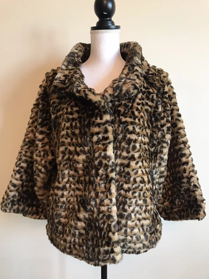 Jaqueta casaco de pele sintética 7 PARA TODA A HUMANIDADE pelúcia sem crueldade estampa de leopardo animal G