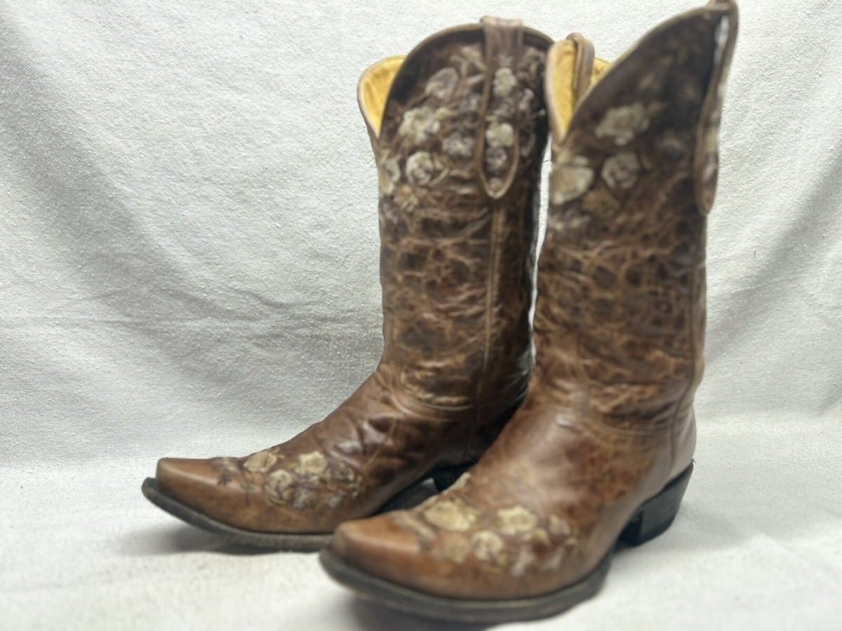 Cavenders Women's B Brown Leather Square Toe Embroidered