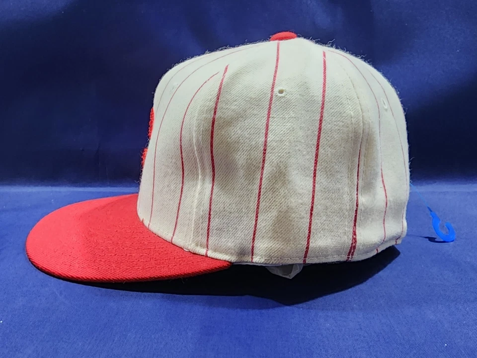 Vintage Cincinnati Reds New Era Hat Pinstripe Logo Fitted Cap Size 6 3/4 New  - Image 4 of 4