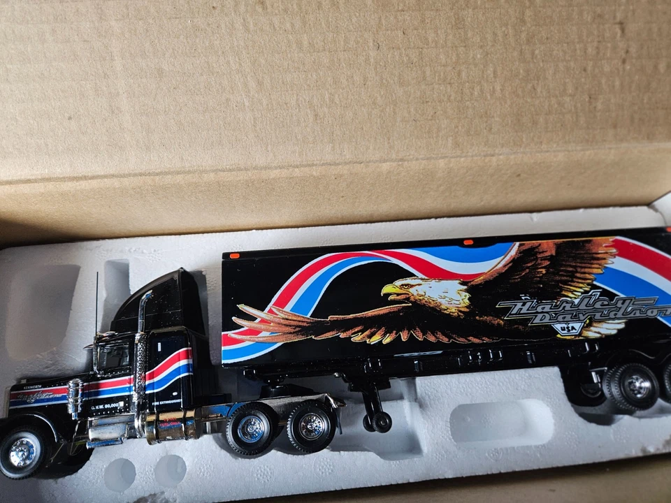 Remolque tractor Matchbox Harley Davidson Kenworth escala 1:50 Inv. #1707 Foto 3 de 4