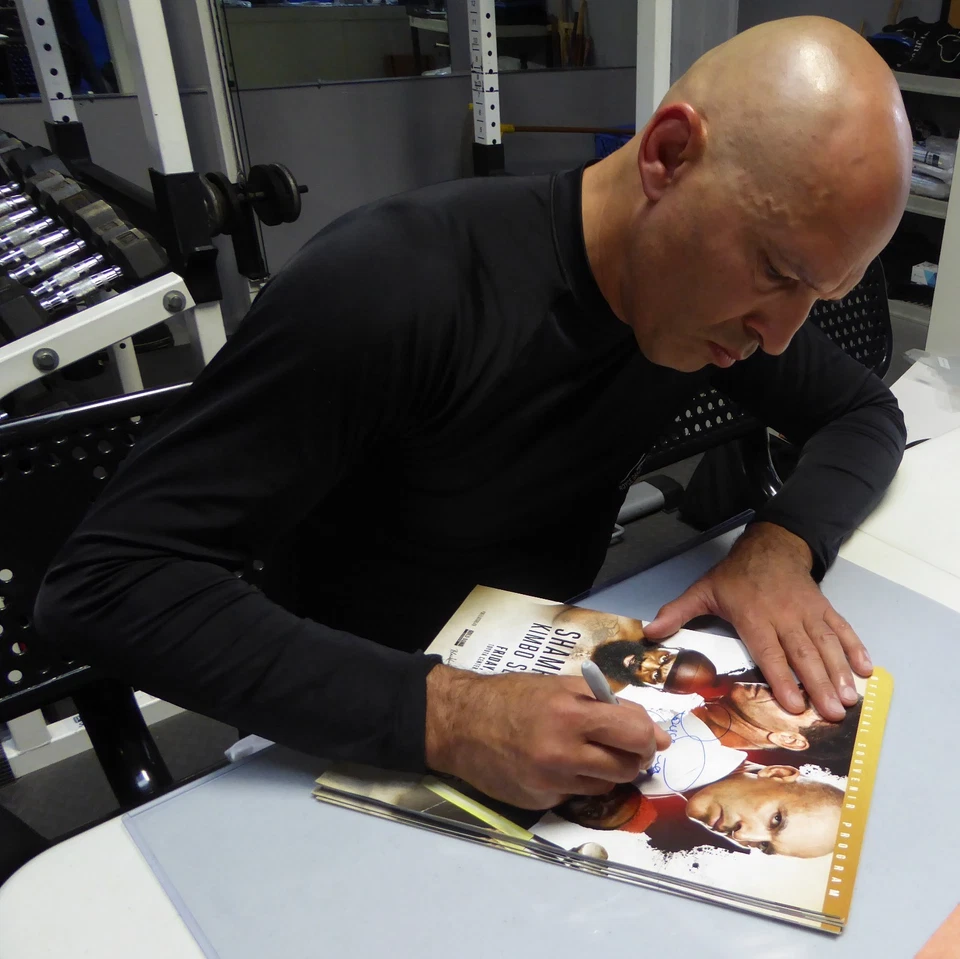 Royce Gracie & Ken Shamrock Signed Bellator MMA 149 Program w/ Kimbo Slice UFC - Image 2 of 4