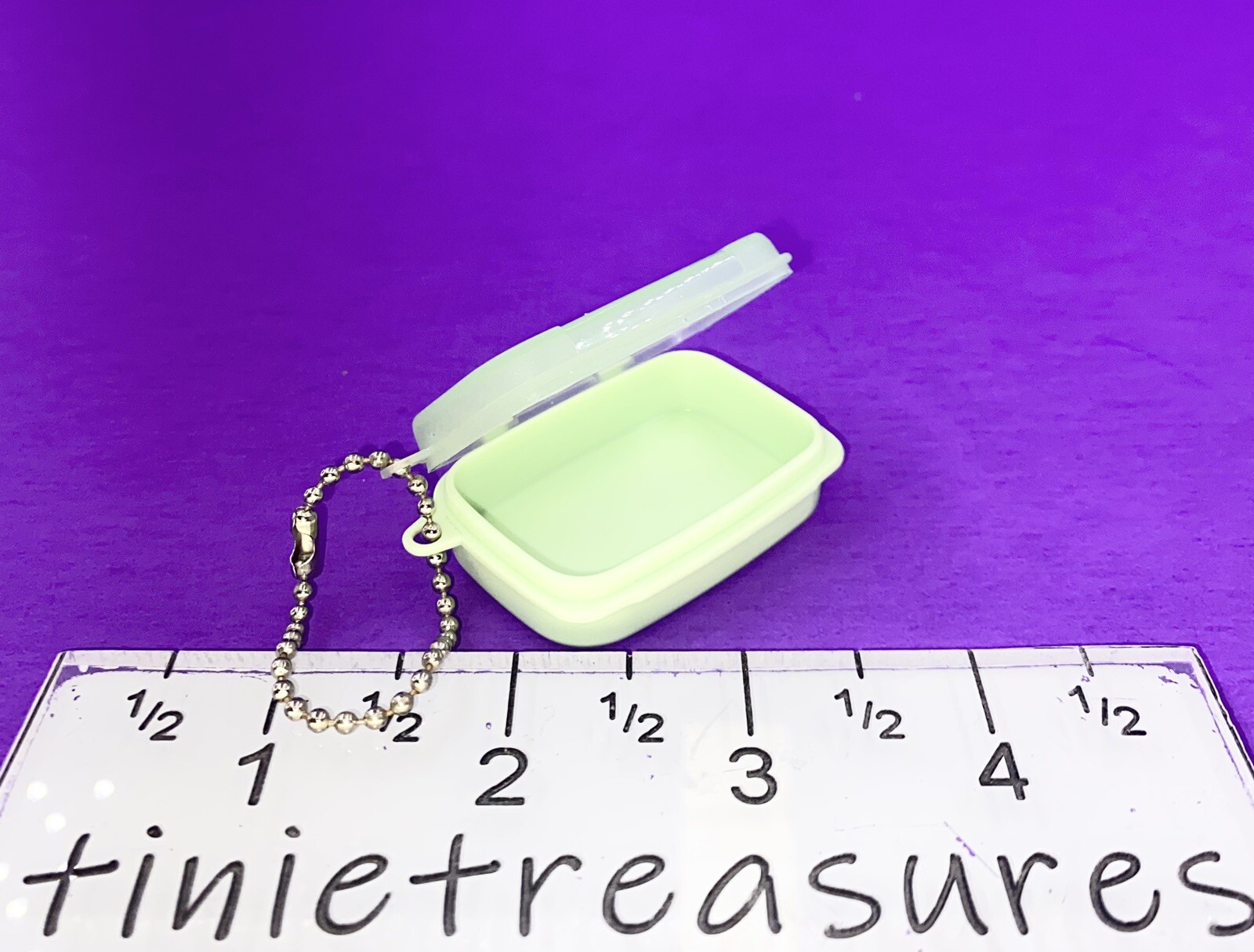Tupperware keychain rare Mini Light Green Storza Lot Tinietreasure