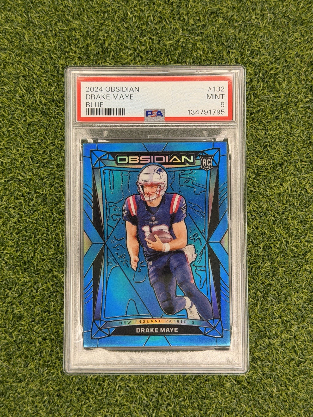 2024 Panini Obsidian - Drake Maye # 132 Blue /25 (RC) SP Patriots PSA 9