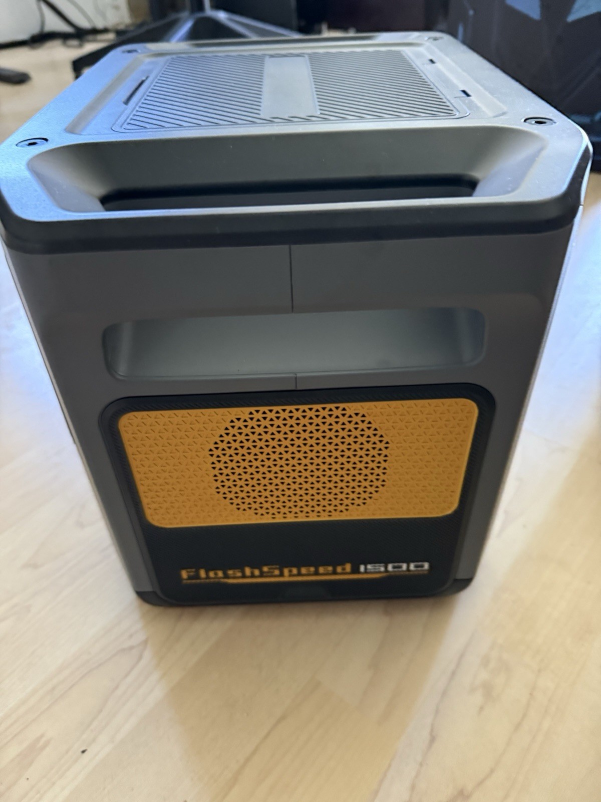 VTOMAN FlashSpeed 1500 Portable Power Station