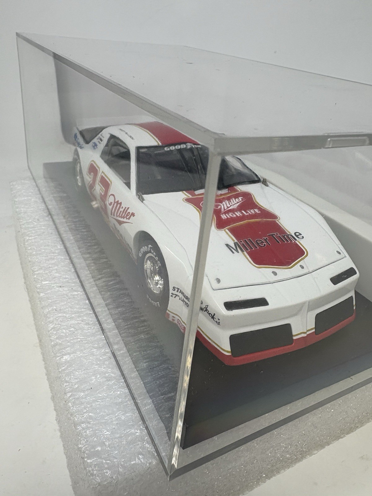 Picture 3 of 24