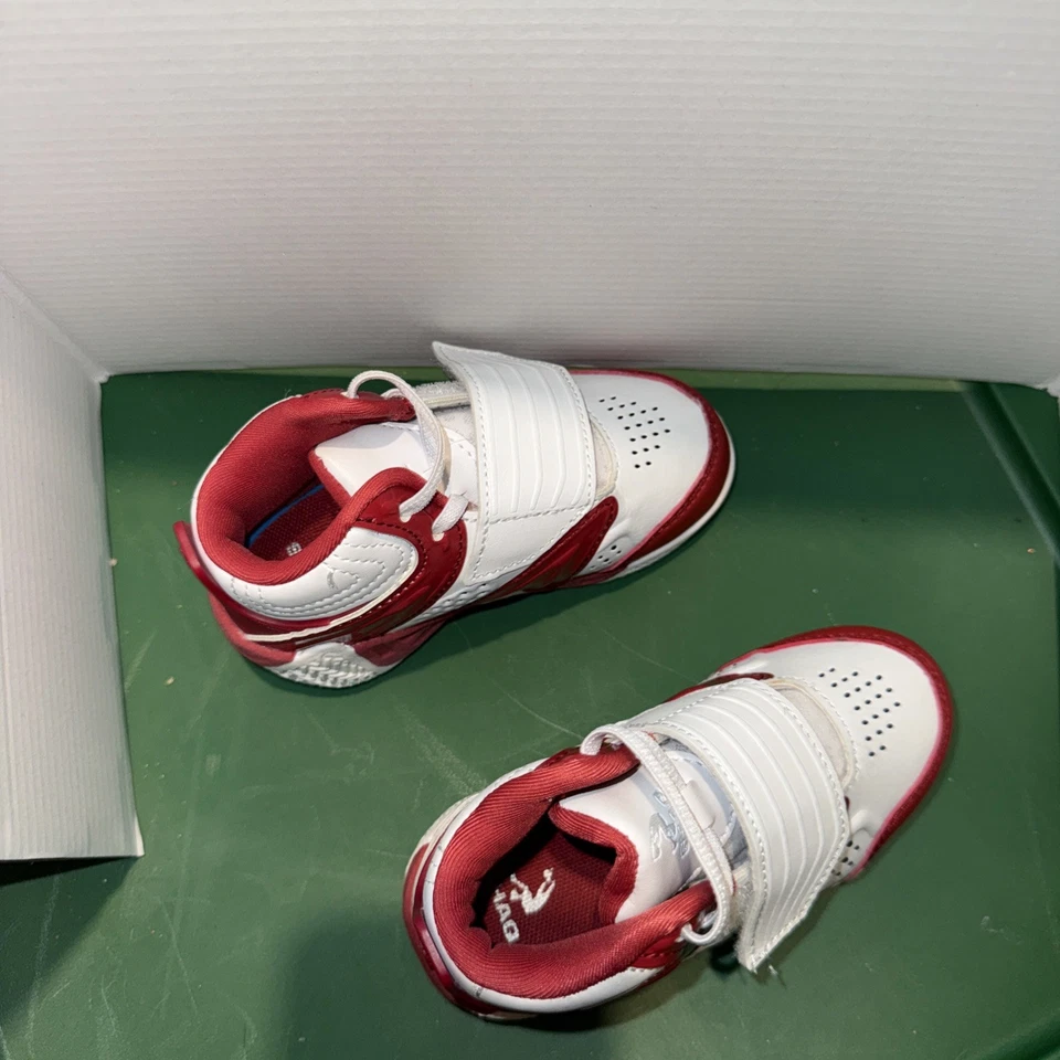 学步儿童 Shaq “Devastator” 篮球鞋 - 8 码 - 红色/白色 — 第 2/4 张图片