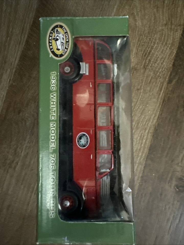 1/48 O Scale 1936 White Model 706 Tour Bus Glacier Park The Open Top Bus Company - Image 2 of 4