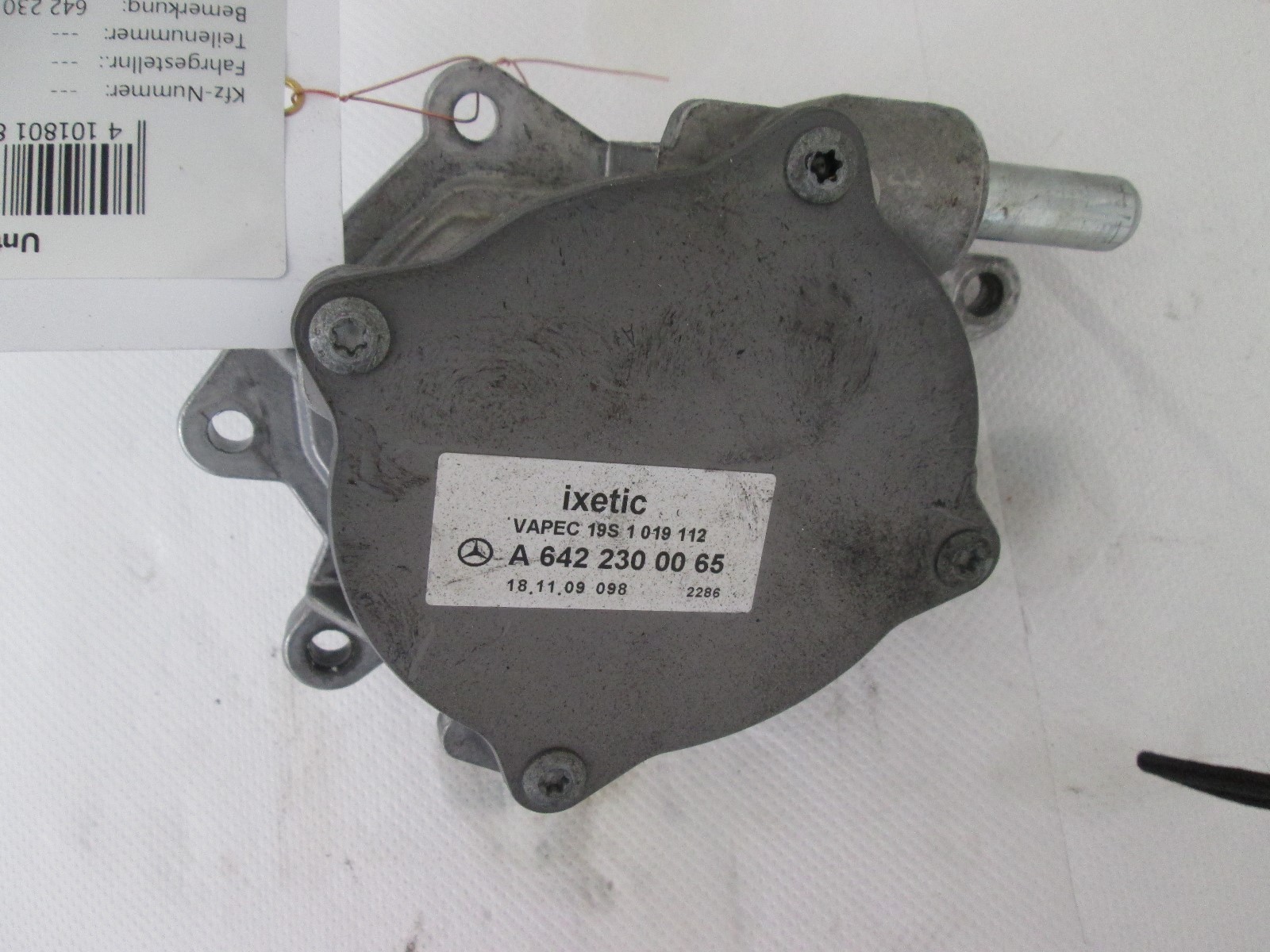 MercedesBenz OM642 Vacuum pump A6422300065 as good as new 29 km eBay