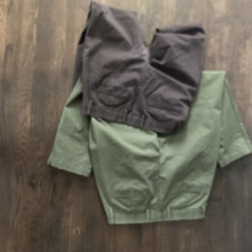 Gap Khakis 31x30 - Picture 8 of 8