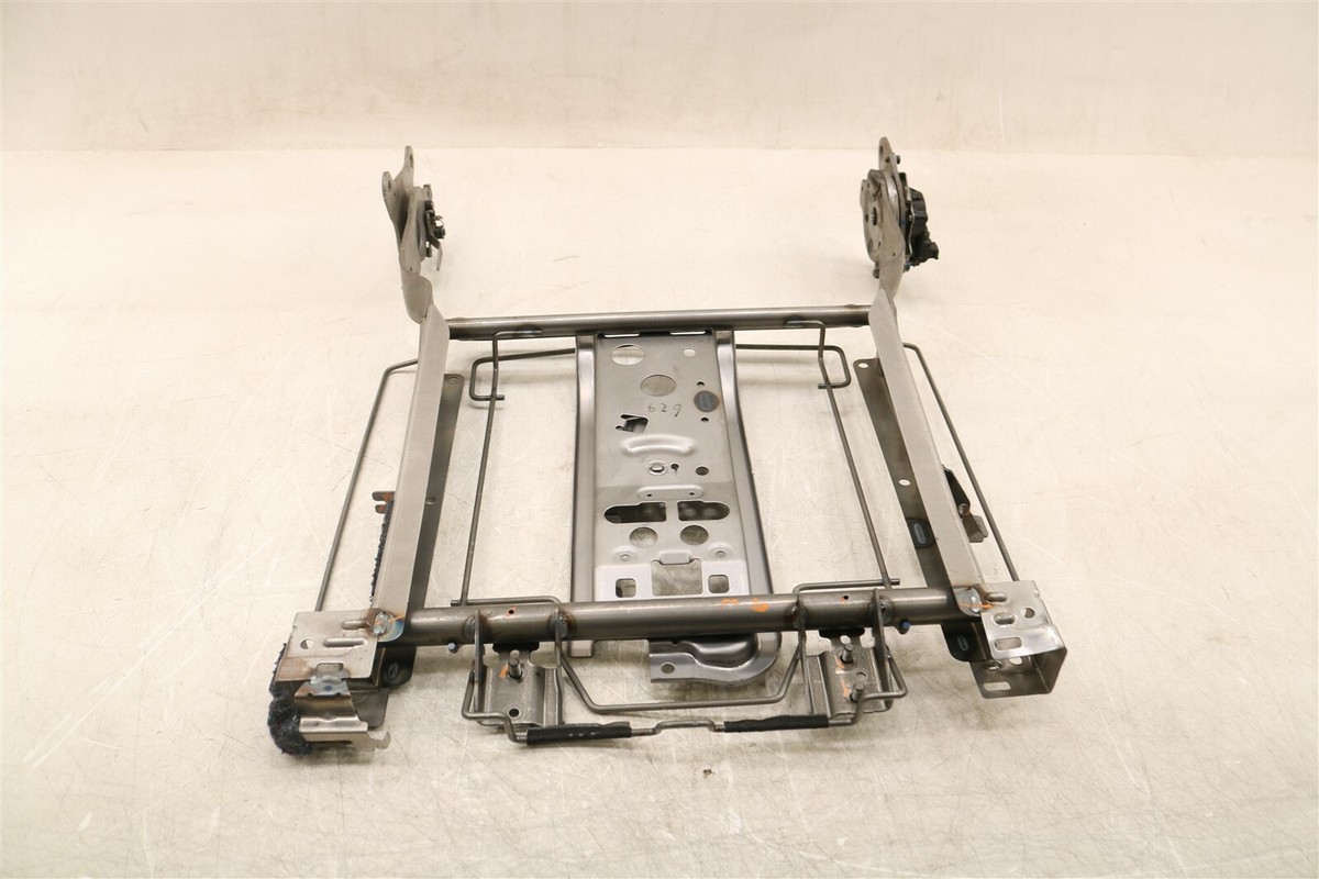 00360さま専用 NEW OEM 3rd Row Seat Back Frame Right 79303-60140 for Lexus