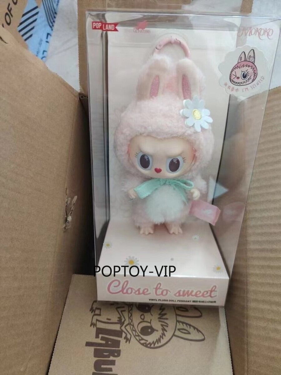 POPMART Mokoko Close To Sweet Vinyl Plush Doll Pendant POPMART Mokoko Close To Sweet Vinyl Plush Doll Pendant